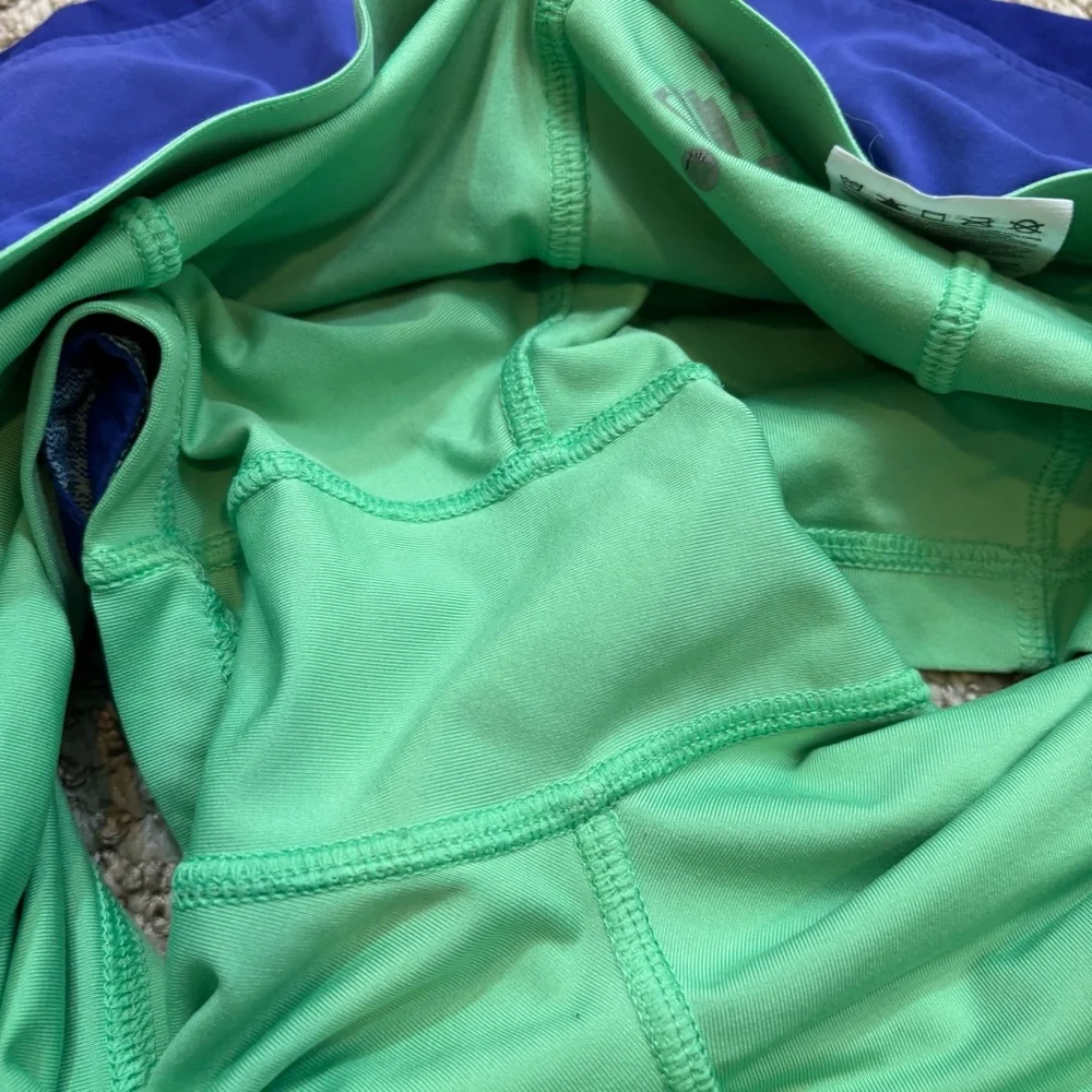 Ladies Nike Dri-Fit Blue‎ and Green Lined Polka Dot Shorts Size Medium